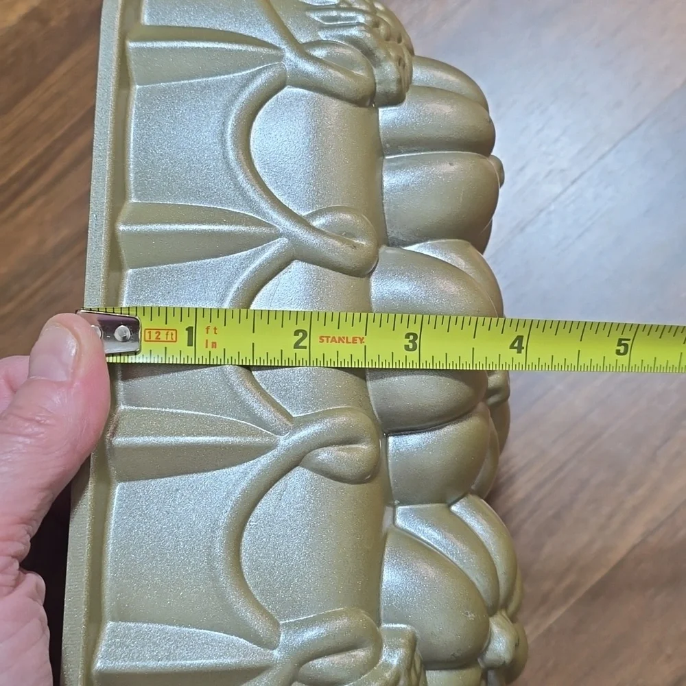 Nordicware Elegant Pumpkin Loaf Pan